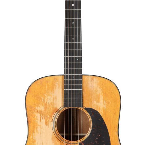 Martin D-18 StreetLegend with Hardshell Case