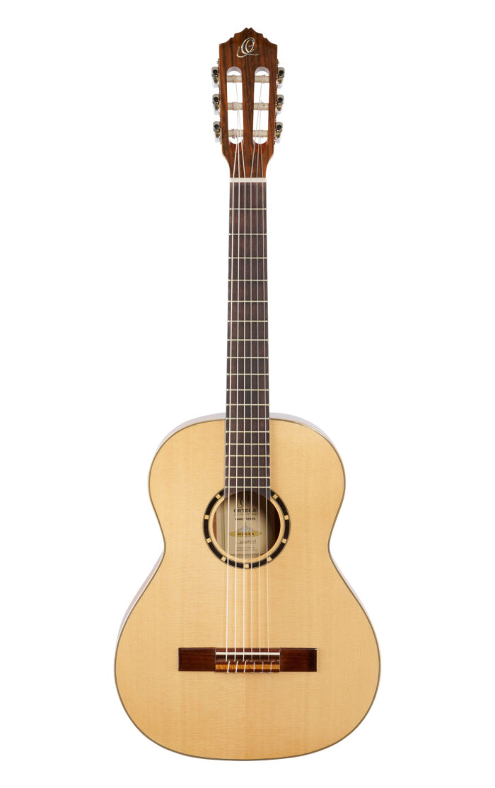 Ortega R121 3/4 Size Gloss Nylon String Acoustic