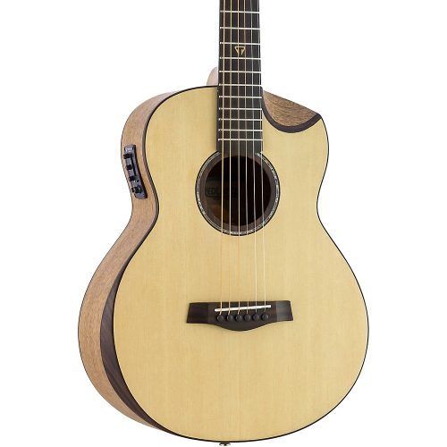 Traveler Guitar Redlands Concert Spruce